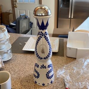 Empty clase azul bottle large